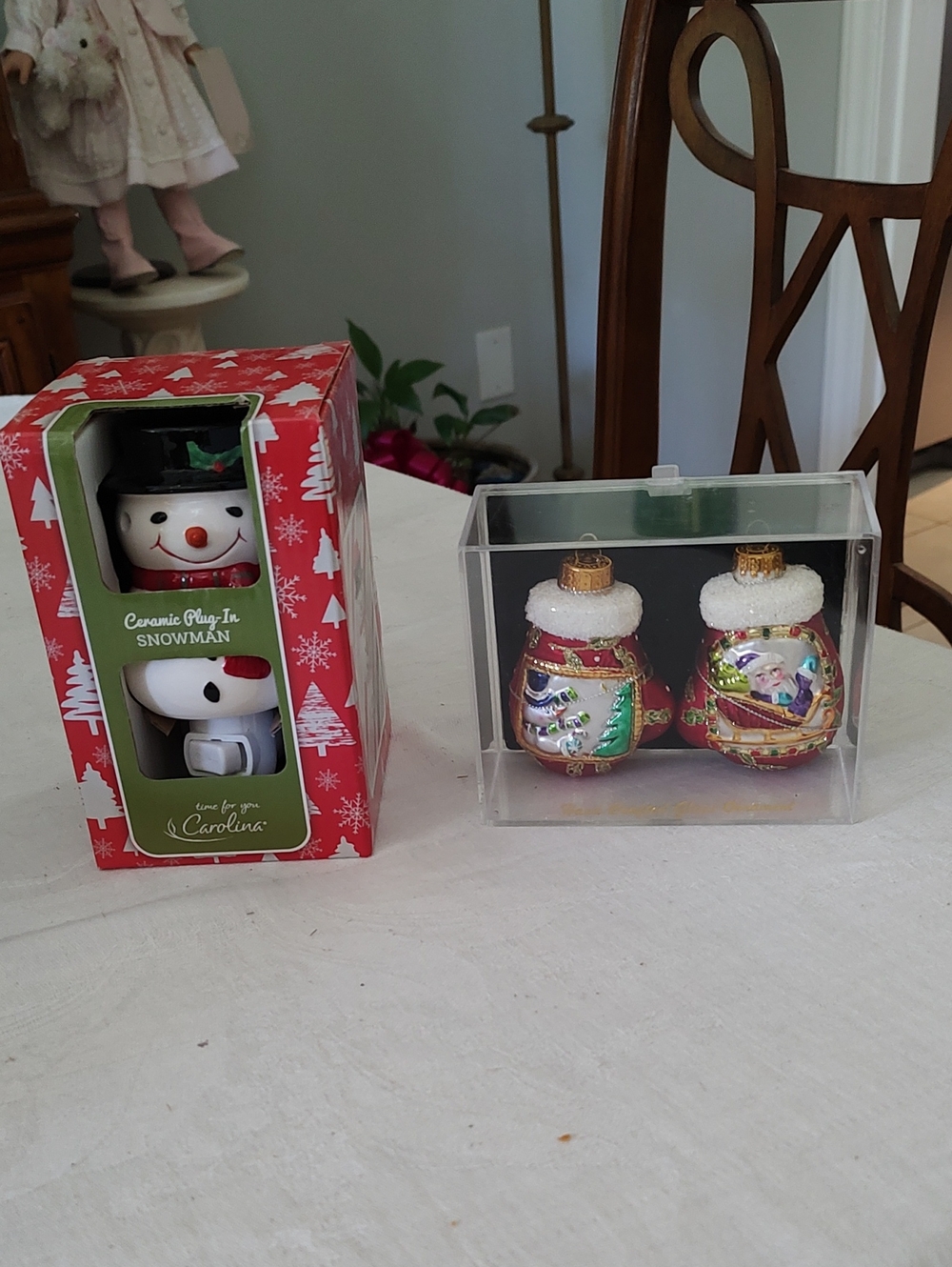Two Pieces Christmas Decor